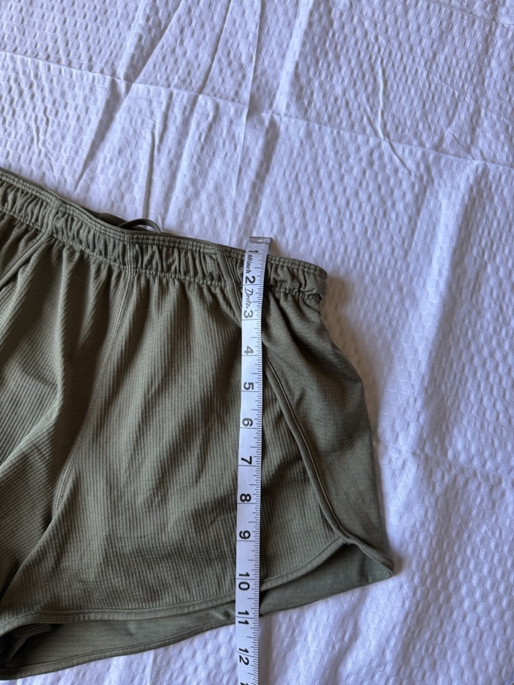 lululemon Olive Green Athletic Shorts with Elastic Waistband - Picture 10 of 13